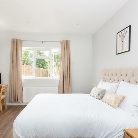 Austin David Apartments Харроу Экстерьер фото
